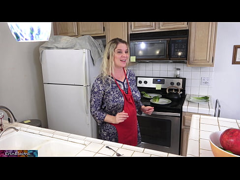 ❤️ Stepmom u munghje in cucina prima di a so data ️❌ Video cazzo à co.analytik24.ru ️❤