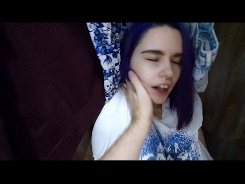 ❤️ Truvò a mo surella in l'armadiu è l'aiutò à cum ️❌ Video cazzo à co.analytik24.ru ️❤